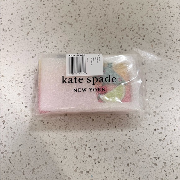 #66 - Kate Spade - Playa Ombre Small Slim Bifold Wallet! - Picture 5 of 9